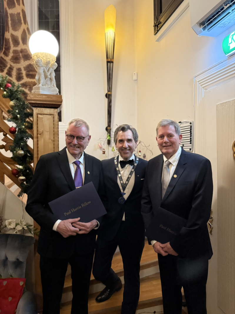 Paul Harris Fellow til brødrene Dankel.